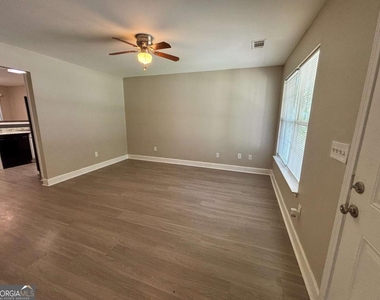 2595 Elliott Street Nw - Photo Thumbnail 2