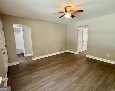 2595 Elliott Street Nw - Photo Thumbnail 4