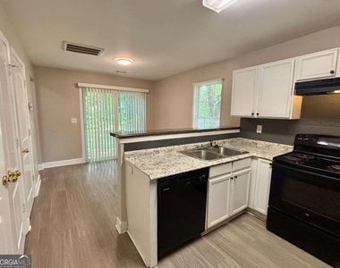 2595 Elliott Street Nw - Photo Thumbnail 9