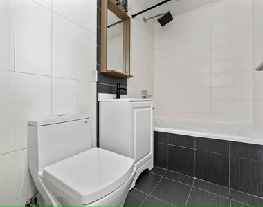 751 Dekalb Avenue - Photo Thumbnail 9
