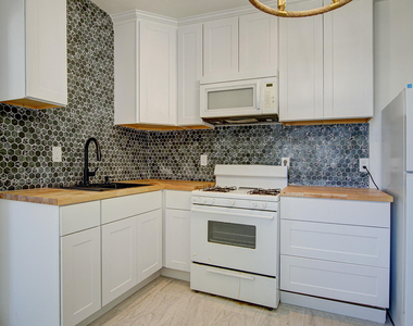 19 Bayview Avenue - Photo Thumbnail 34