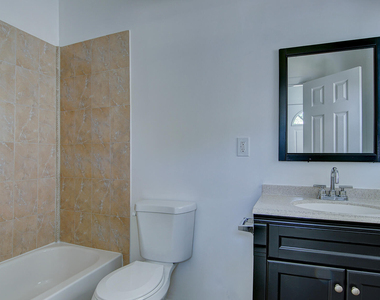 19 Bayview Avenue - Photo Thumbnail 40