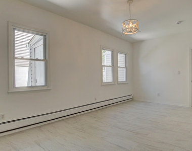 19 Bayview Avenue - Photo Thumbnail 47