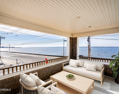 600 N Bayview Avenue - Photo Thumbnail 9