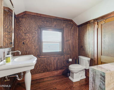 600 N Bayview Avenue - Photo Thumbnail 13