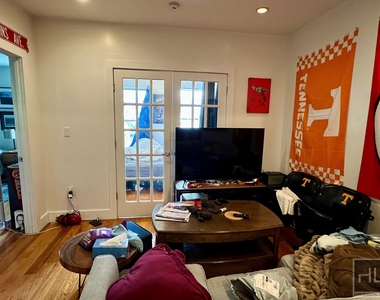 105 Troutman Street - Photo Thumbnail 4