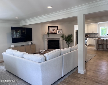 703 Boston Boulevard - Photo Thumbnail 3