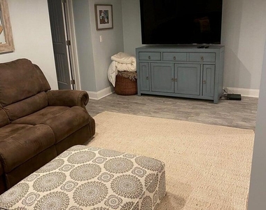 703 Boston Boulevard - Photo Thumbnail 29