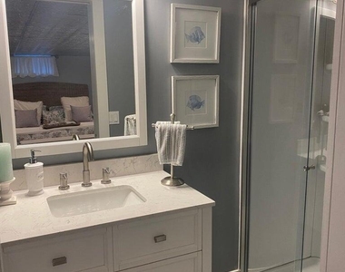 703 Boston Boulevard - Photo Thumbnail 33