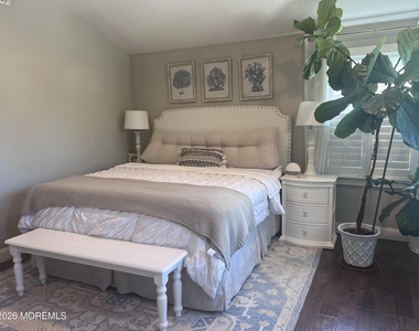703 Boston Boulevard - Photo Thumbnail 17