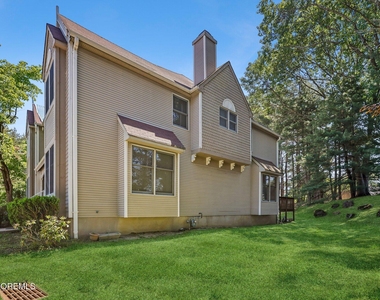 157 Northampton Drive - Photo Thumbnail 48