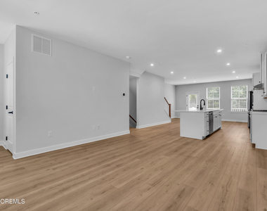 9 Foxwood Drive - Photo Thumbnail 10