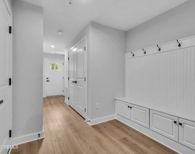 9 Foxwood Drive - Photo Thumbnail 3