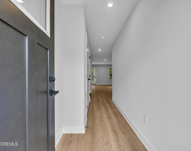 9 Foxwood Drive - Photo Thumbnail 1