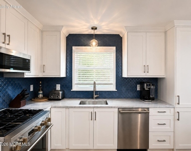 300 Coolidge Avenue - Photo Thumbnail 2