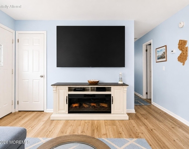 300 Coolidge Avenue - Photo Thumbnail 8