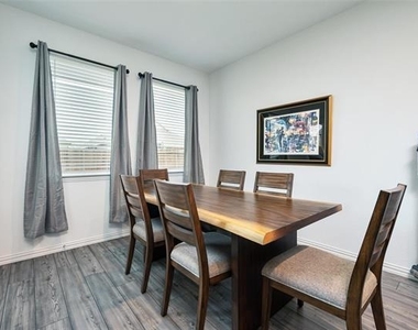635 Beltrand Lane - Photo Thumbnail 5