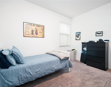635 Beltrand Lane - Photo Thumbnail 18