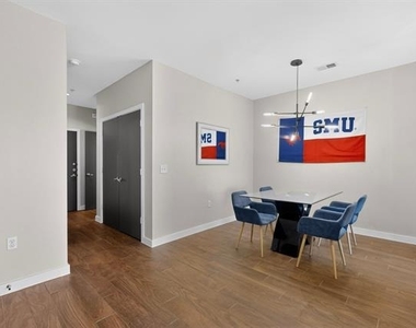 5609 Smu Boulevard - Photo Thumbnail 11