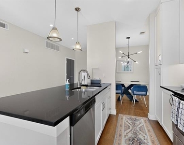 5609 Smu Boulevard - Photo Thumbnail 8