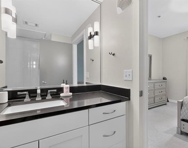 5609 Smu Boulevard - Photo Thumbnail 18