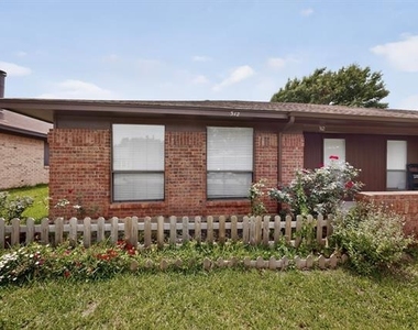 312 Cole Street - Photo Thumbnail 2