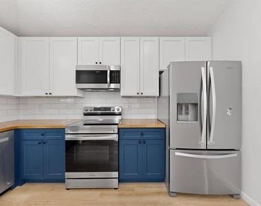312 Cole Street - Photo Thumbnail 12