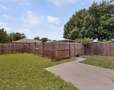 312 Cole Street - Photo Thumbnail 25