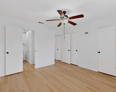 312 Cole Street - Photo Thumbnail 16