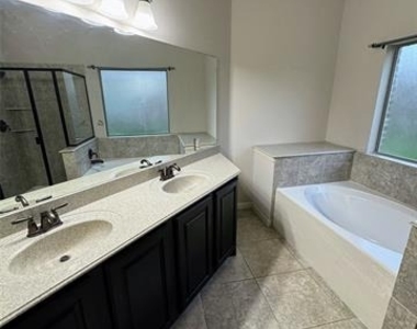 236 Archer Way - Photo Thumbnail 31