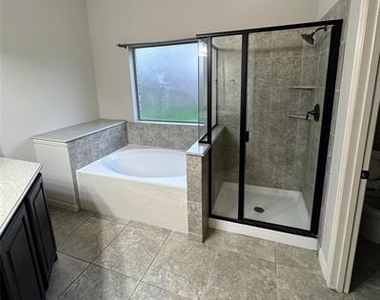 236 Archer Way - Photo Thumbnail 32