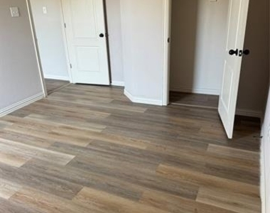 236 Archer Way - Photo Thumbnail 16