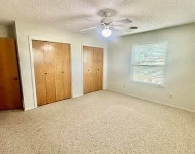 938 County Rd 3341 - Photo Thumbnail 5