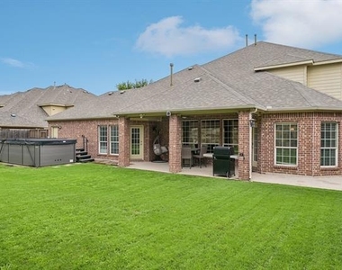 800 Texana Drive - Photo Thumbnail 38