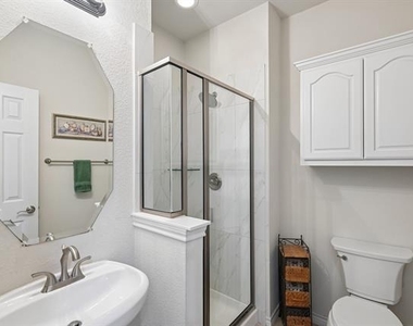 800 Texana Drive - Photo Thumbnail 16