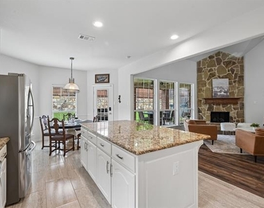 800 Texana Drive - Photo Thumbnail 10