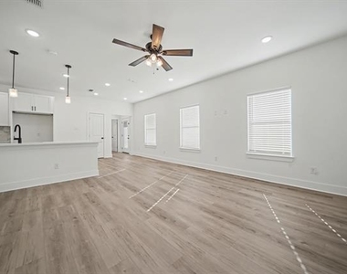 3163 Karen Street - Photo Thumbnail 1