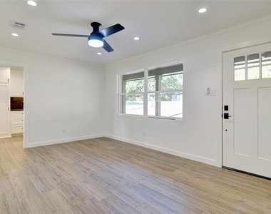5549 Sam Calloway Road - Photo Thumbnail 6