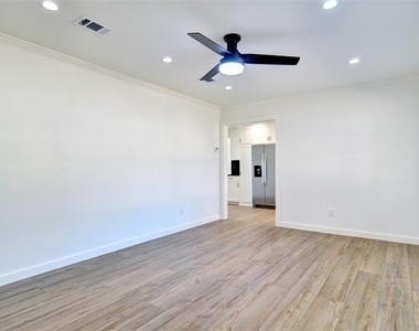 5549 Sam Calloway Road - Photo Thumbnail 5