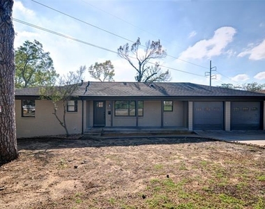 5549 Sam Calloway Road - Photo Thumbnail 2