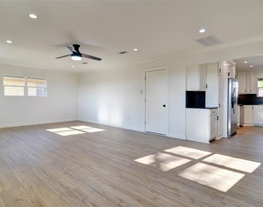 5549 Sam Calloway Road - Photo Thumbnail 13