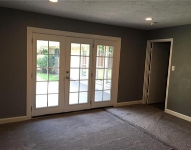 2521 Brennan Drive - Photo Thumbnail 17