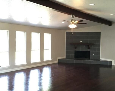 2521 Brennan Drive - Photo Thumbnail 7