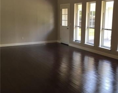 2521 Brennan Drive - Photo Thumbnail 6