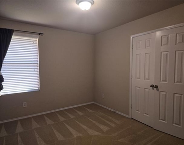 5750 Crestwood Drive - Photo Thumbnail 13