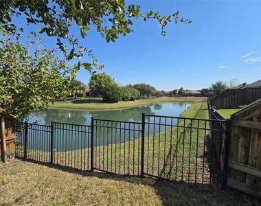 5750 Crestwood Drive - Photo Thumbnail 17