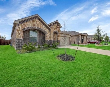 8425 Honeylocust Street - Photo Thumbnail 31