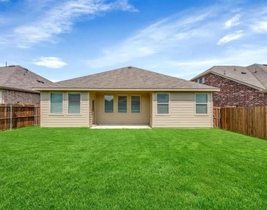 8425 Honeylocust Street - Photo Thumbnail 27