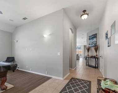 2616 Pine Trail Drive - Photo Thumbnail 4
