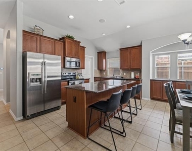 2616 Pine Trail Drive - Photo Thumbnail 8